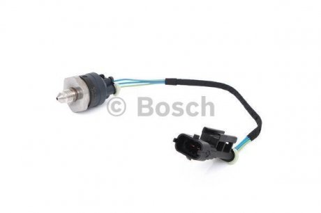 Датчик давления топлива BOSCH 0261545056