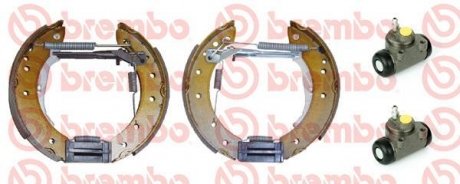 Гальмівні колодки (набір) BREMBO K61065 (фото 1)