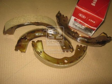 Колодки гальма стоянки HYUNDAI Santa Fe 09-12, Kia Sorento 09-12 Hyundai/Kia/Mobis 58305-2PA10