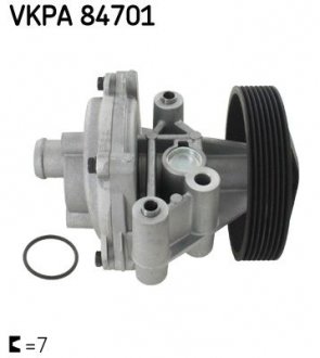 Насос водяний FORD 2,4TDCI TRANSIT 00- (Z OBUDOWҐ) SKF VKPA84701 (фото 1)